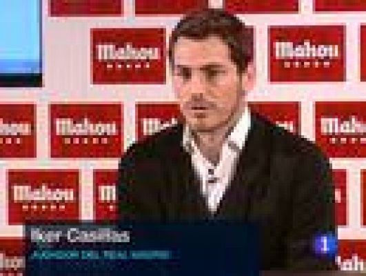 Telediario 1 - Casillas felicita al Barça