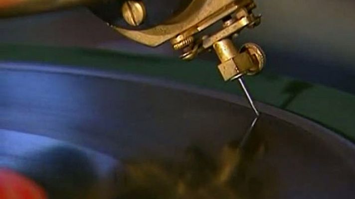 La 2 Noticias - La última moda: el vinilo