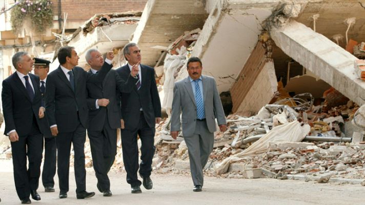  - Zapatero visita las ruinas de Lorca