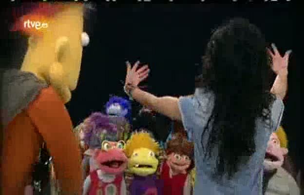  - Los lunnis bailan con lucía