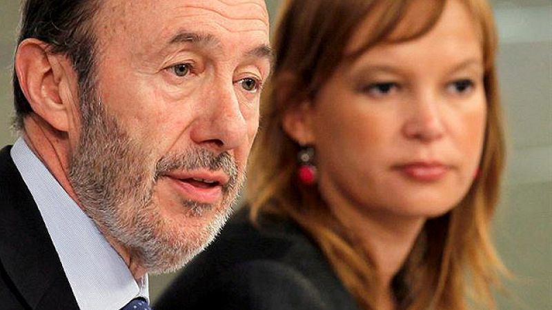 Rubalcaba: "Es un bulo hablar de nuevos recortes a los funcionarios"