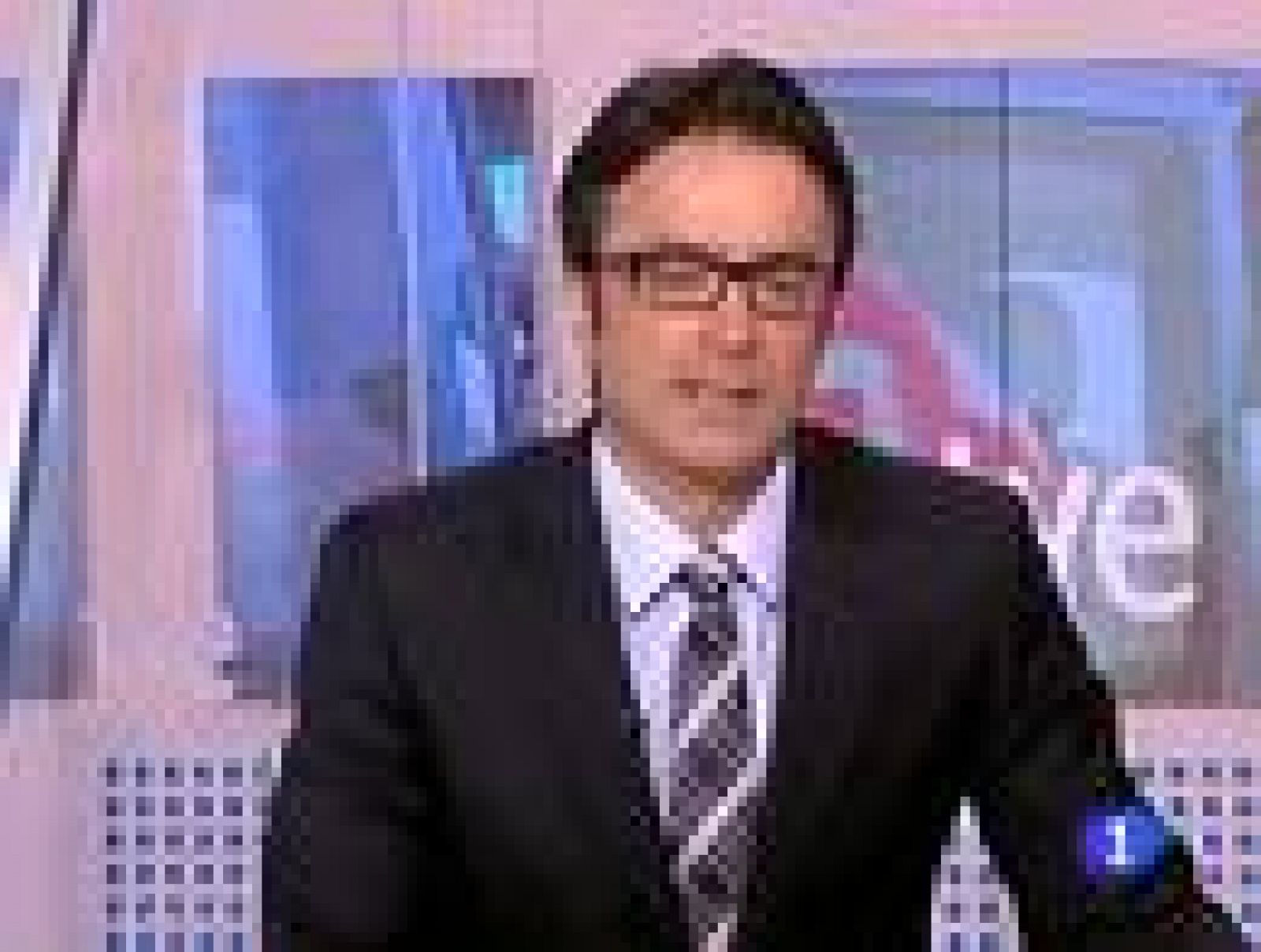 Chacón visita el centro de coordinación de la UME