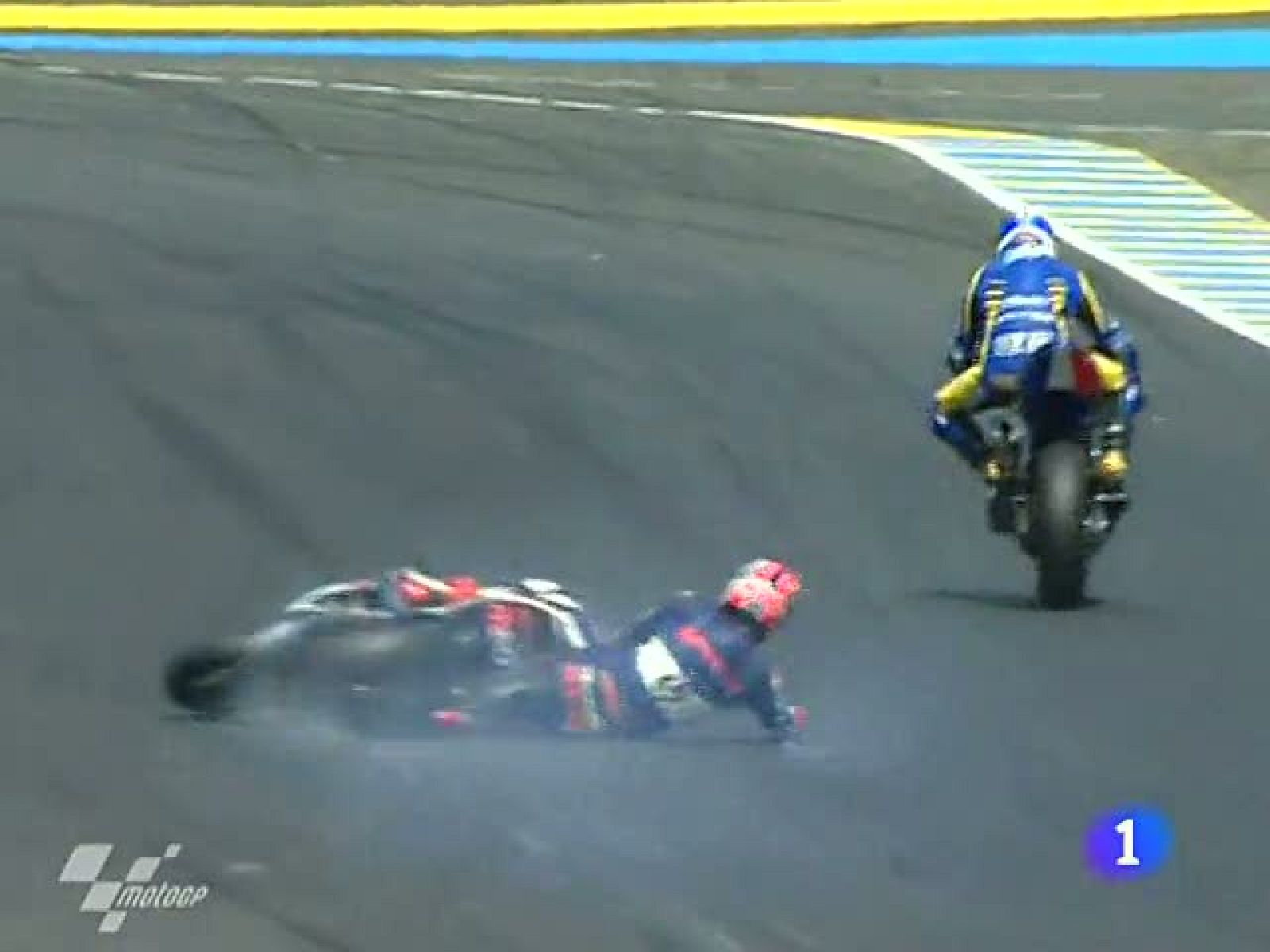 El piloto español sufrió una aparatosa caída en los entrenamientos clasificatorios del GP de Francia 