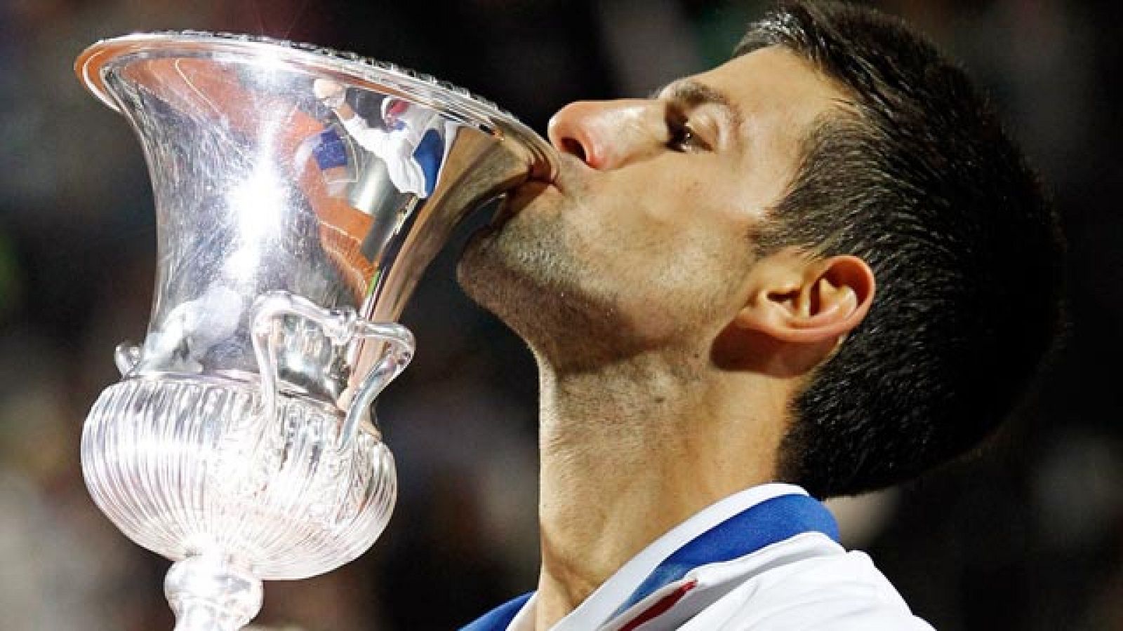 Novak Djokovic gana por cuarta vez en la temporada a Nadal en la final del Masters 1.000 de Roma y va camino del nº1 del mundo, que puede lograr en Roland Garros