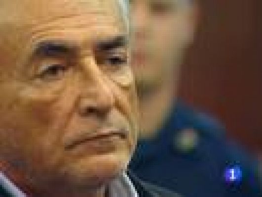 Telediario 1 - Strauss-Kahn, prisión sin fianza
