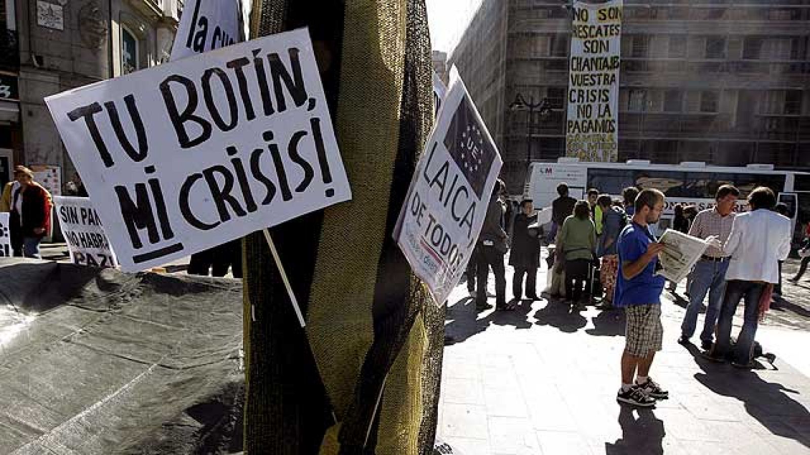Acampada en la Puerta del Sol de Madrid dentro de la movilización de protesta bajo el lema 'Democracia Real Ya'