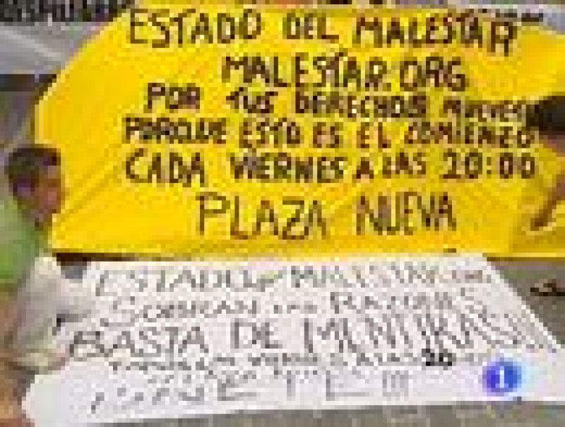 Acampada en la Puerta del Sol de Madrid dentro de la movilización de protesta bajo el lema 'Democracia Real Ya'