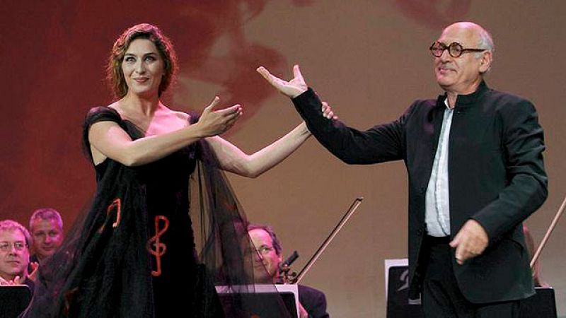 Sentido homenaje de Estrella Morente a su padre en una gala flamenca de los Premios de la Música