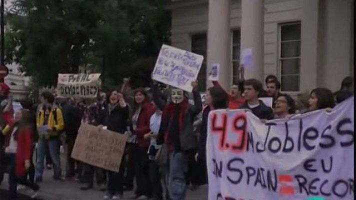 La 2 Noticias - El 15-M se extiende por Europa