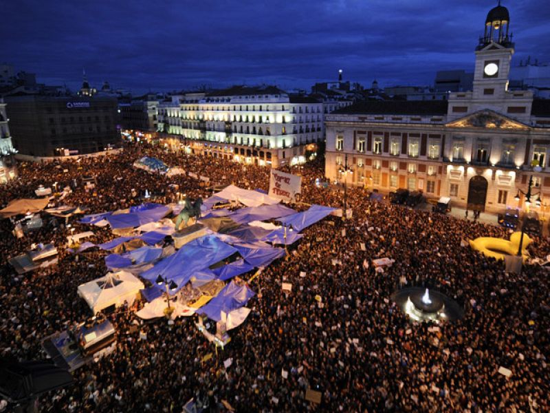   Cuarto día de acampada en la Puerta del Sol. 