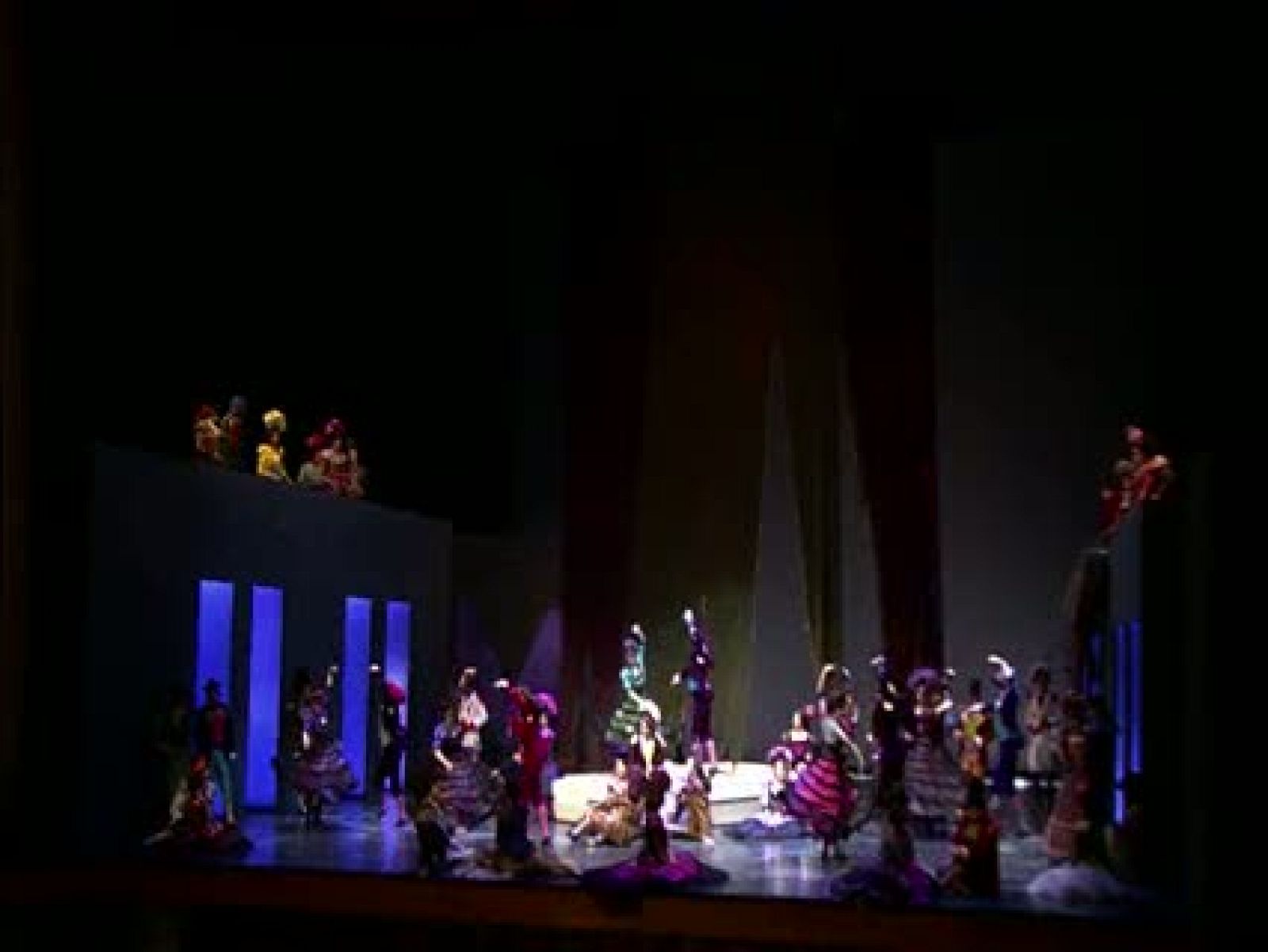 Reportaje sobre el estreno de 'Viva Madrid' en Bogotá | Ver