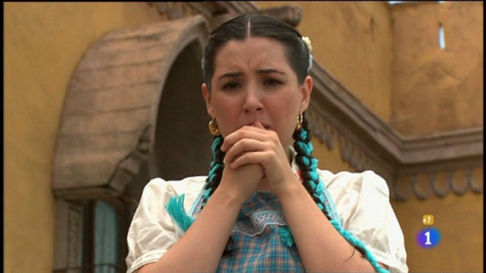 Soy tu dueña - Capítulo 64 - Ivana aprovecha la ausencia de los habitantes de los Cascabeles para robar a Valentina - Ver ahora