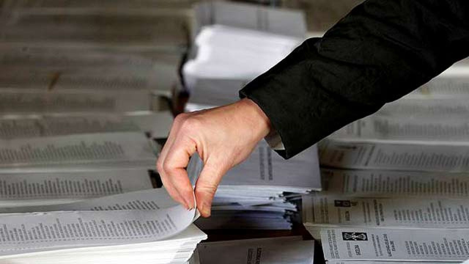 Se ultiman los preparativos para que mañana abran los colegios electorales