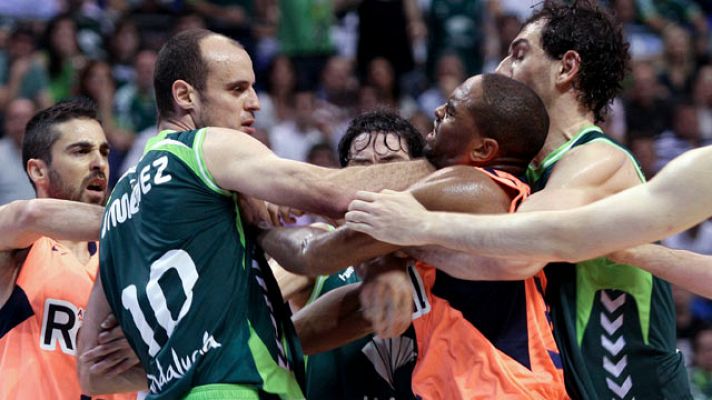 Unicaja 52 - Regal Barcelona 84