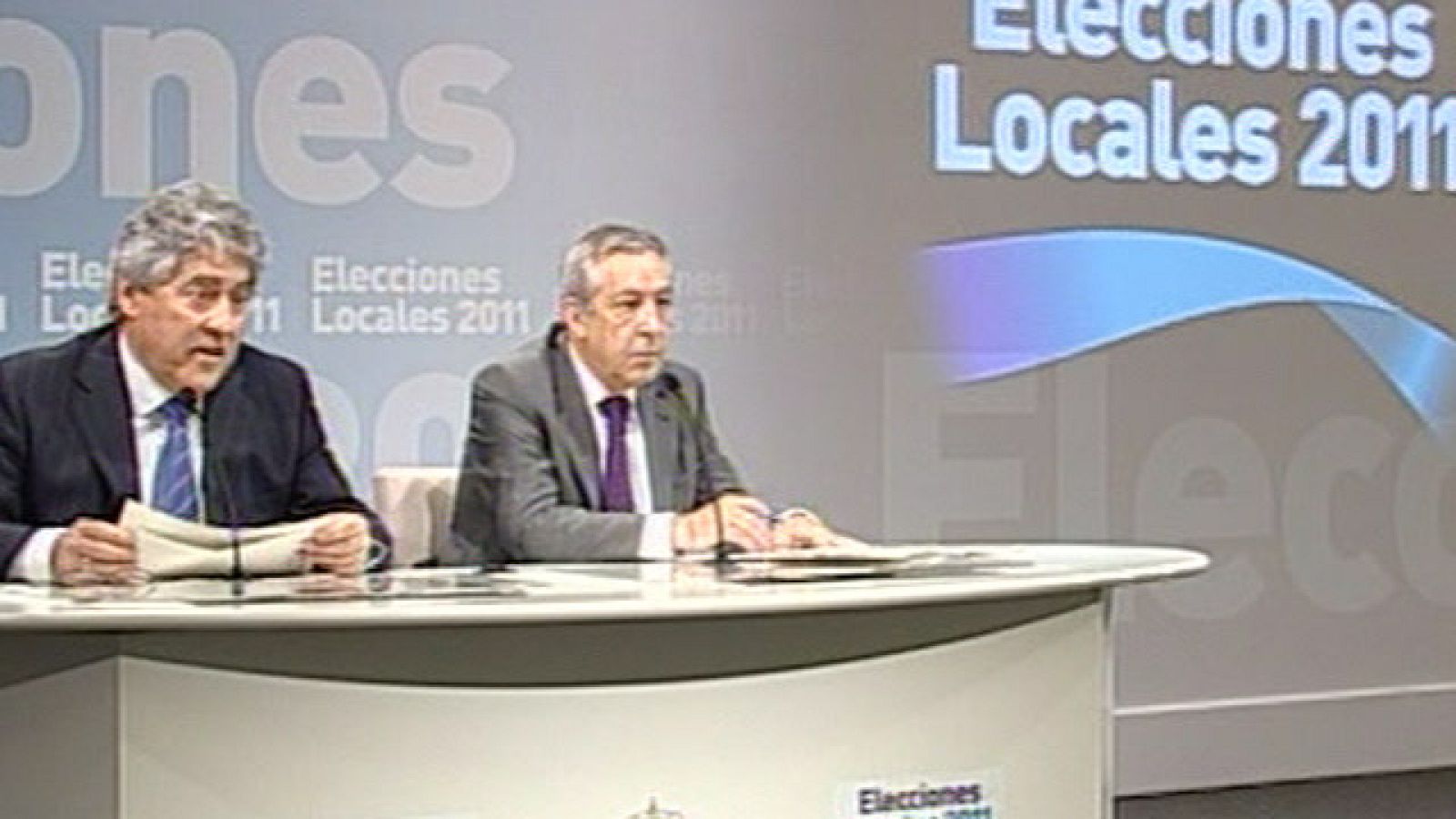 El Gobierno destaca la "normalidad" en la apertura de los colegios | Ver