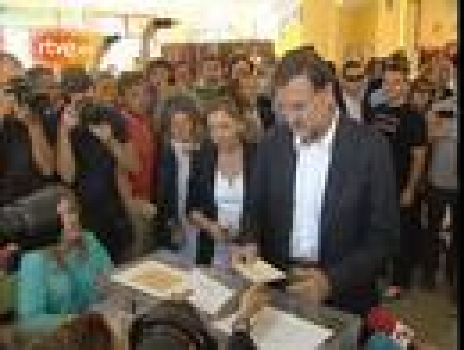 Rajoy confía en una amplia participación porque "la democracia es voto"