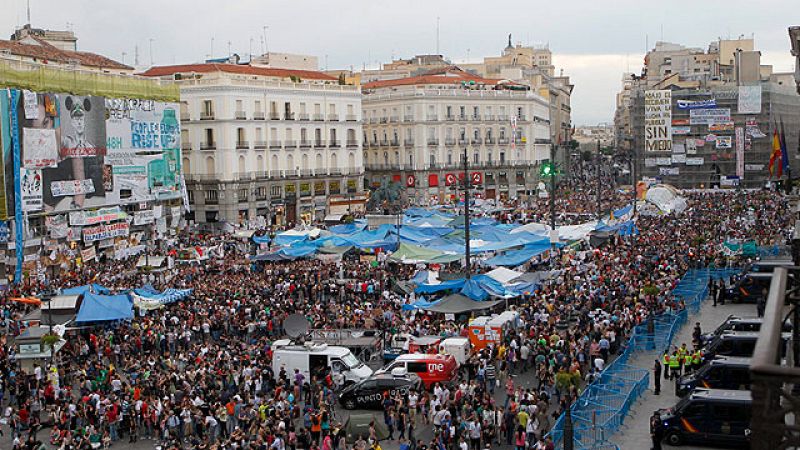  Durante toda la jornada electoral han continuado las concentraciones del Movimiento 15M
