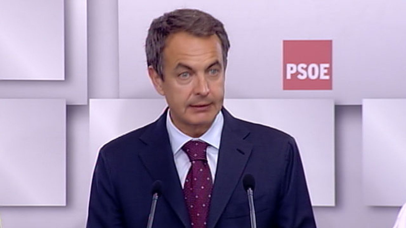 Zapatero reconoce el "retroceso amplio"  del PSOE y descarta el adelanto electoral