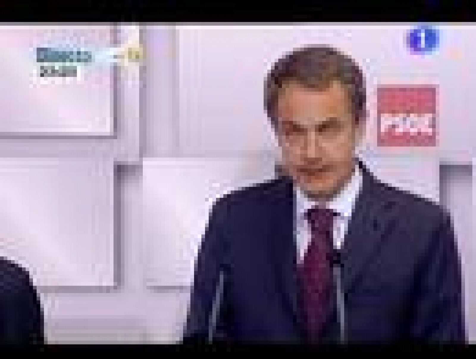 Zapatero reconoce el "retroceso amplio"  del PSOE y descarta el adelanto electoral