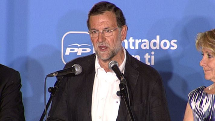  - Rajoy celebra la victoria en las municipales y autonómicas en el balcón de Génova