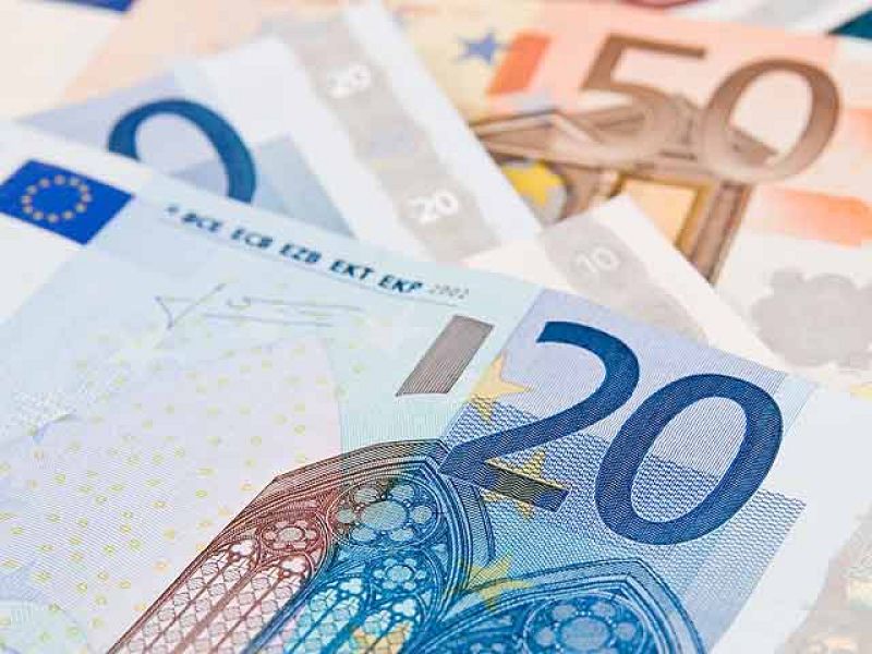 Los mercados siguen desconfiando de España y la prima de riesgo sube a los 250 puntos básicos