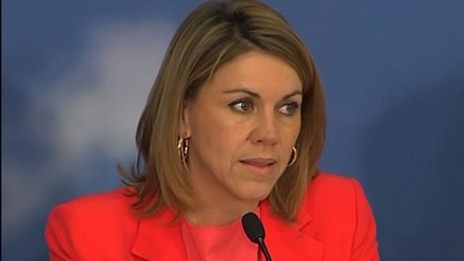 Cospedal se marca como objetivo la austeridad y la recuperación económica