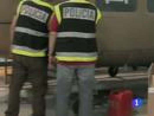 Telediario 1 - La policía desmantela una operación de venta de material de guerra a Irán y a Venezuela