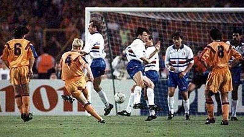 Algunos ni lo vieron y otros lo recuerdan como un feliz recuerdo de la niñez, pero todos saben de la importancia de aquella primera Copa de Europa que conquistó el Barcelona en Wembley en 1992.