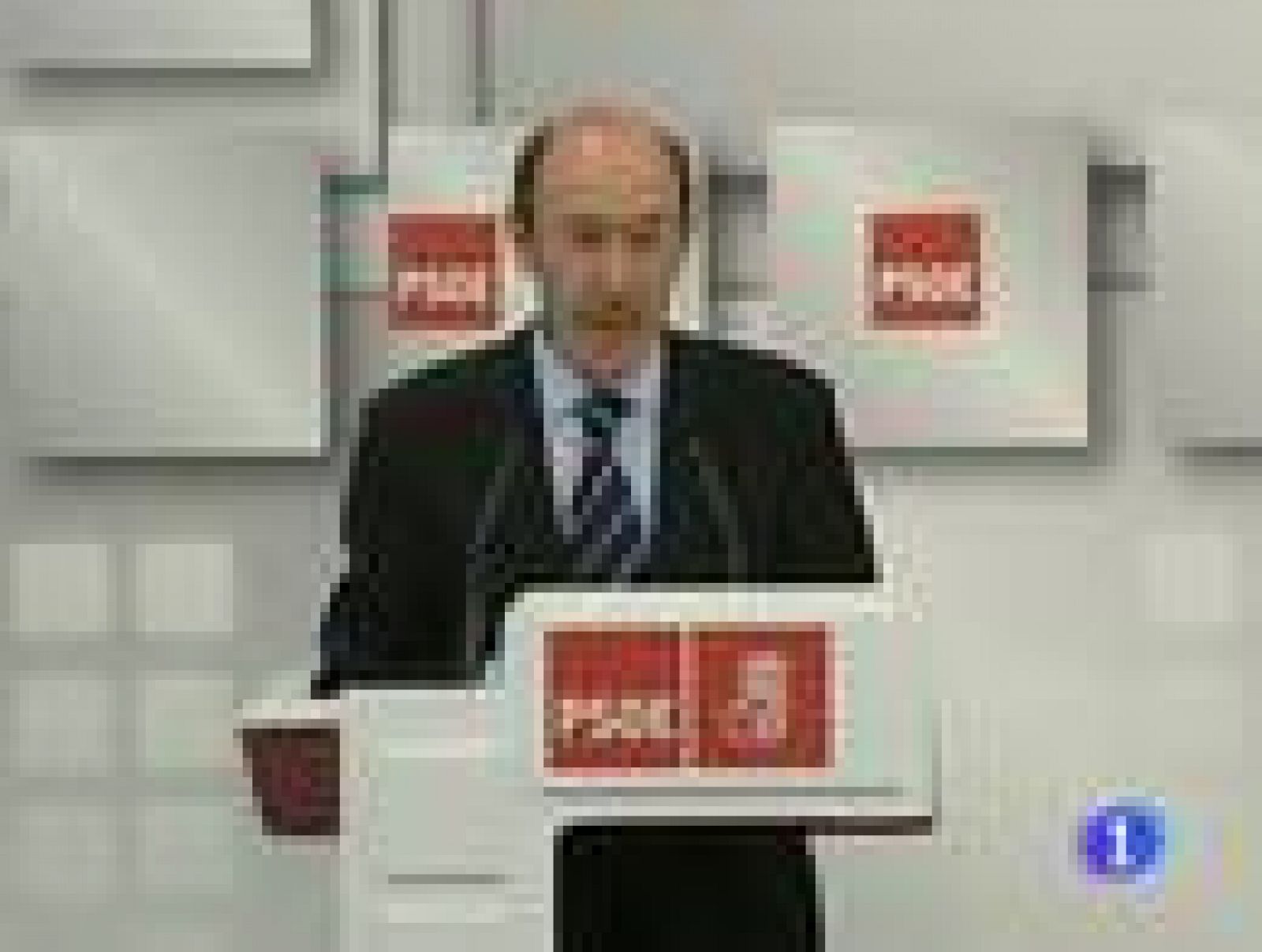 Telediario 1: Rubalcaba atiende a los medios | RTVE Play