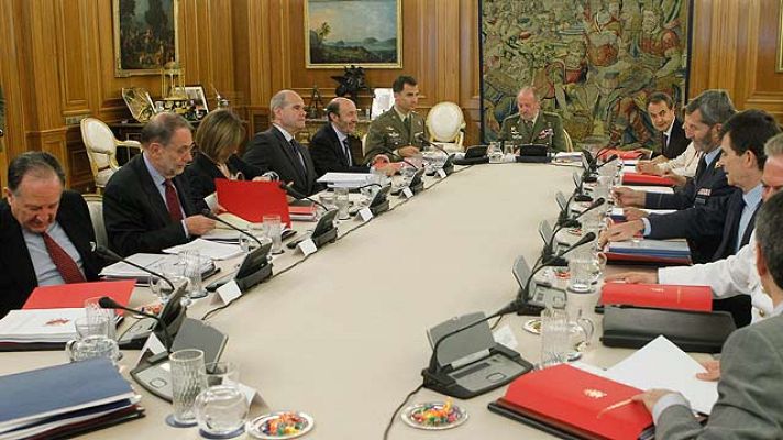 Telediario 1 - El Consejo de Defensa Nacional aprueba la nueva Estrategia de Seguridad, que señala 9 amenazas