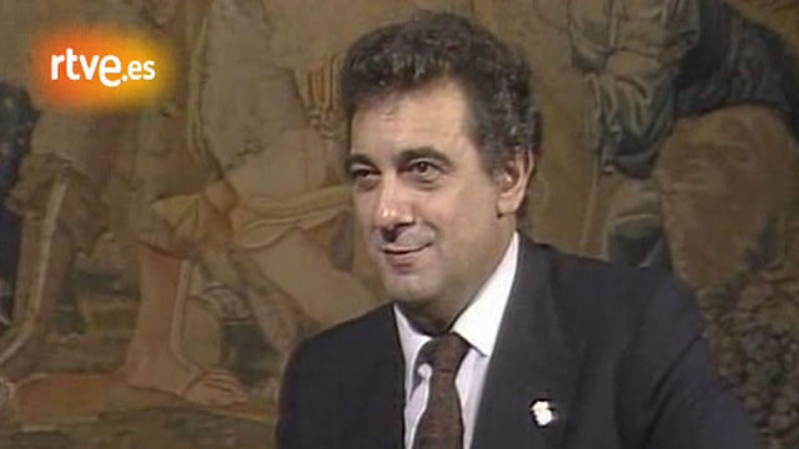 Debuta como director sinfónica  