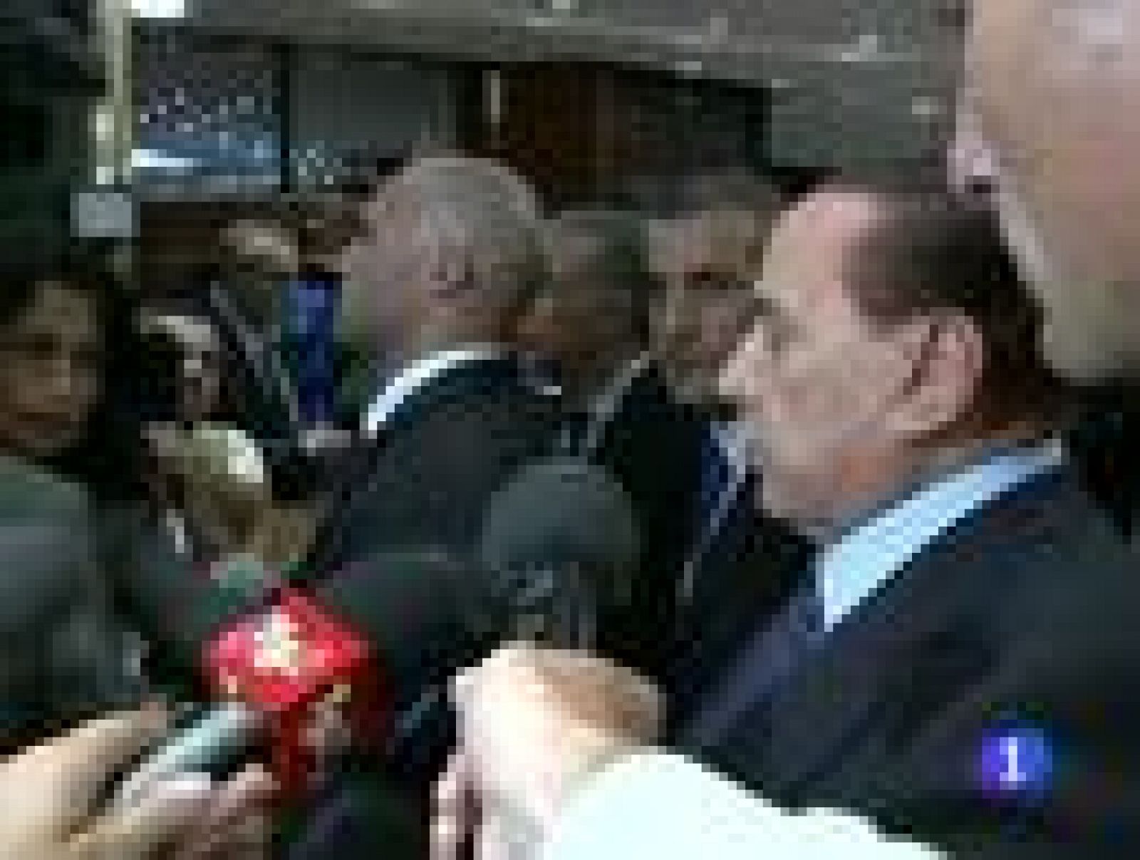 Telediario 1: Berlusconi analiza los resultados | RTVE Play