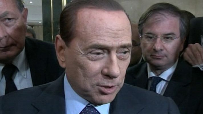 Telediario 1 - Berlusconi analiza los resultados