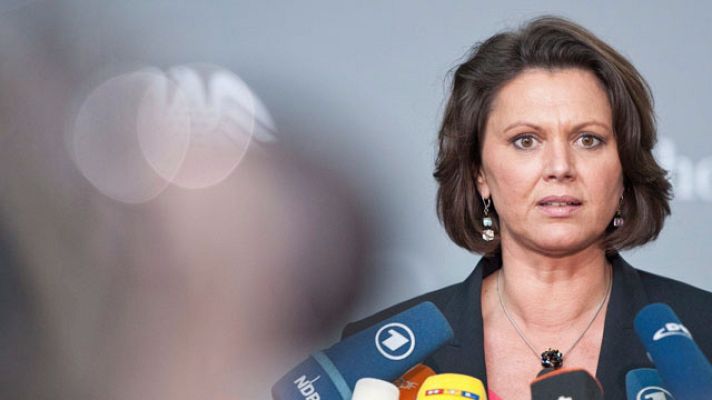 Telediario 1 - Alemania defiende su gestión