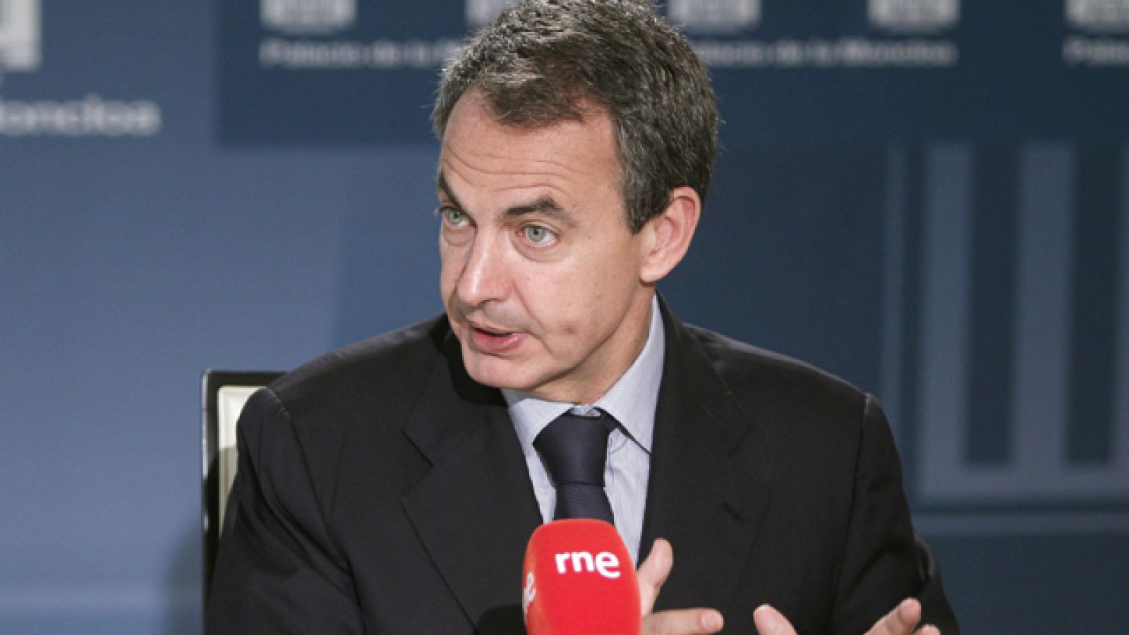 Zapatero asume en primera persona la pérdida de votos del PSOE