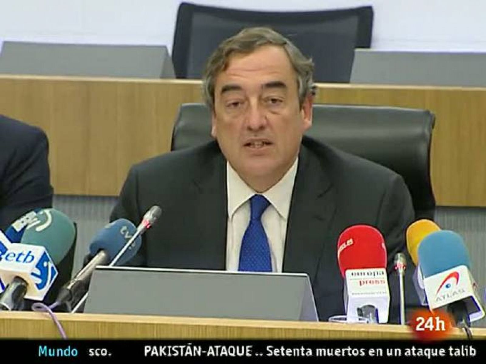 El presidente de la CEOE, Juan Rosell, ha descartado que el resultado de las elecciones haya influido en la ruptura final de la negociación colectiva con los sindicatos