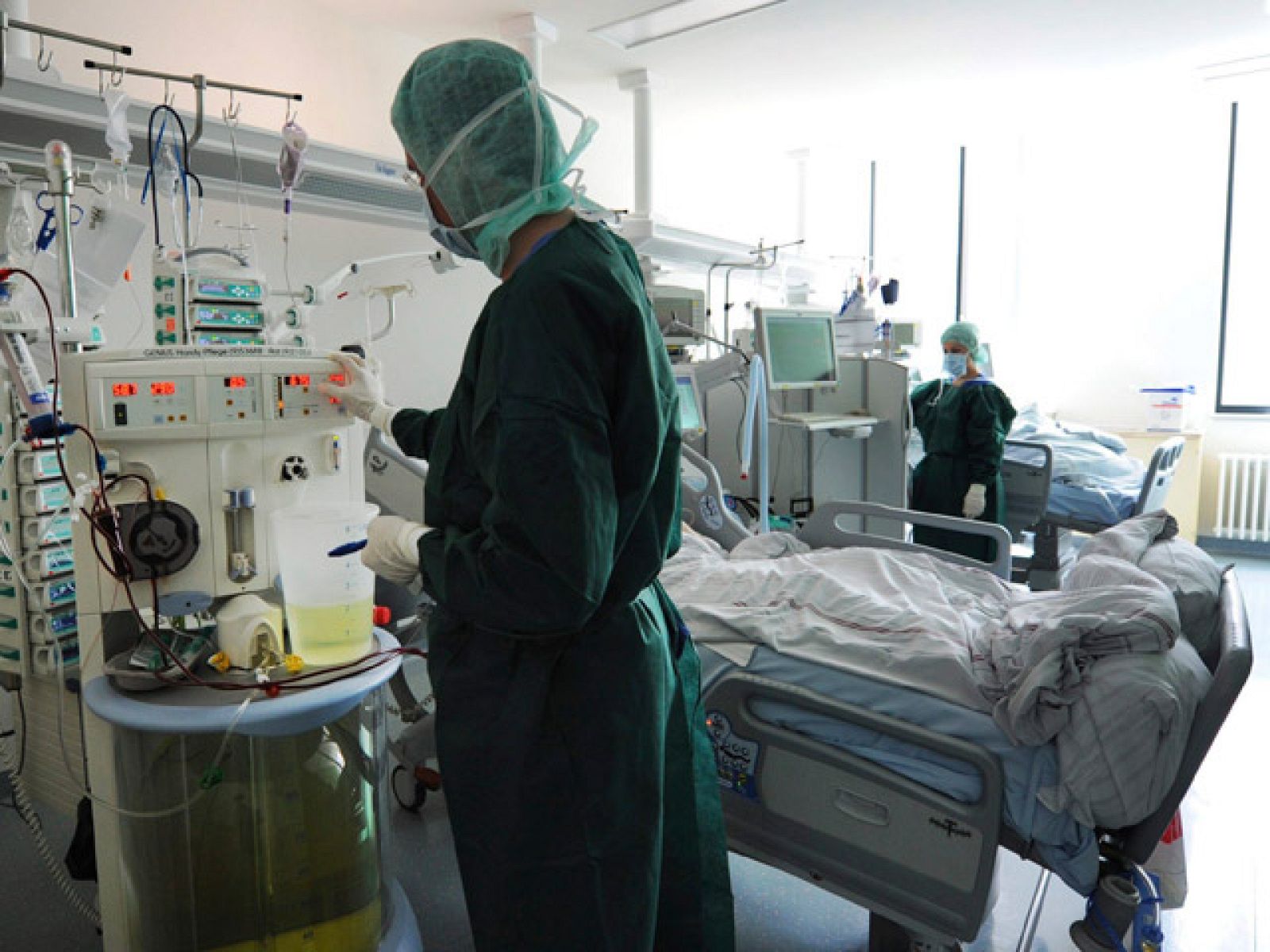 La OMS dice que el brote de E.coli lo ha provocado una cepa "muy rara"