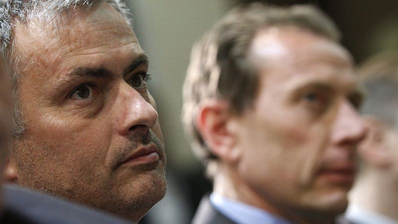 La actualidad del Real Madrid viene cargadita. El presidente Florentino Pérez ha dicho que no va a parar hasta que gane la Décima Copa de Europa. Ha sido en la presentación del libro de Zidane. Aunque para titulares los que nos ha dejado Mourinho, ha