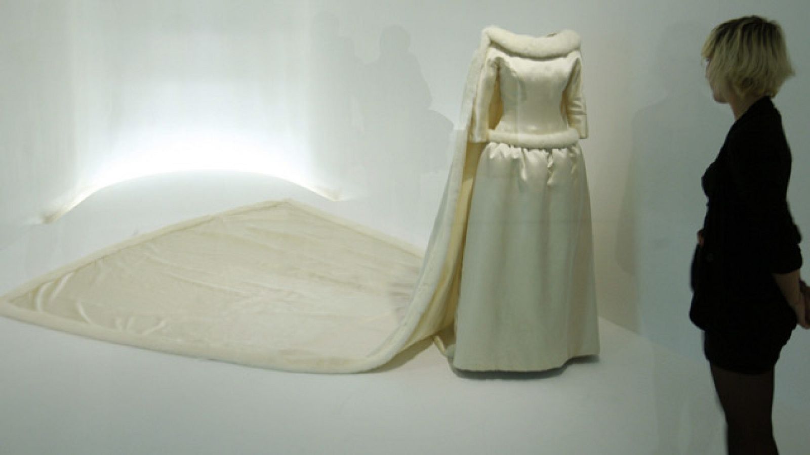 Un museo para el modisto Balenciaga en Getaria - Informativo 24h | Ver