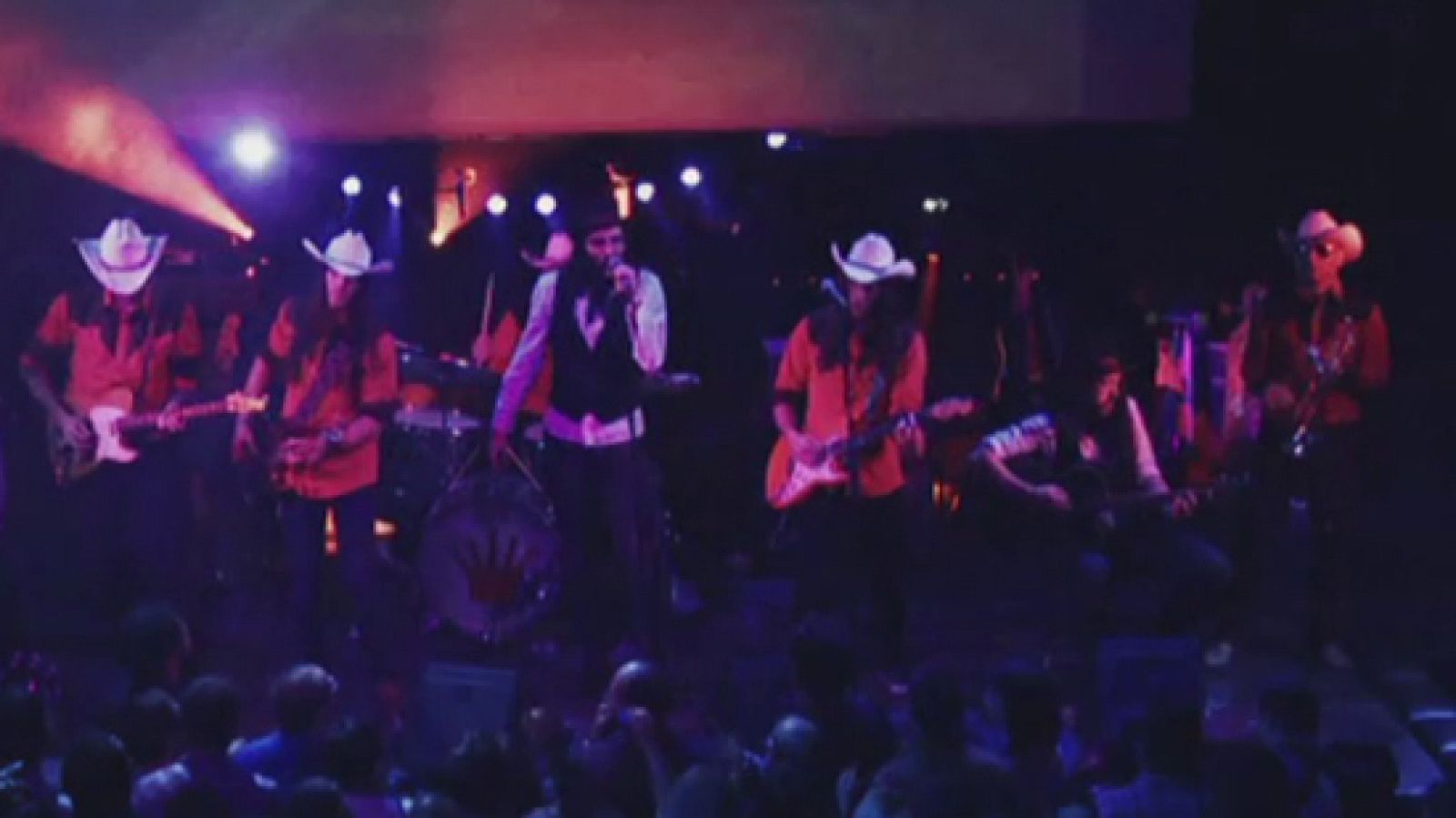 Arizona Baby y Los Coronas - Secret Agent Man / Surrender | Ver