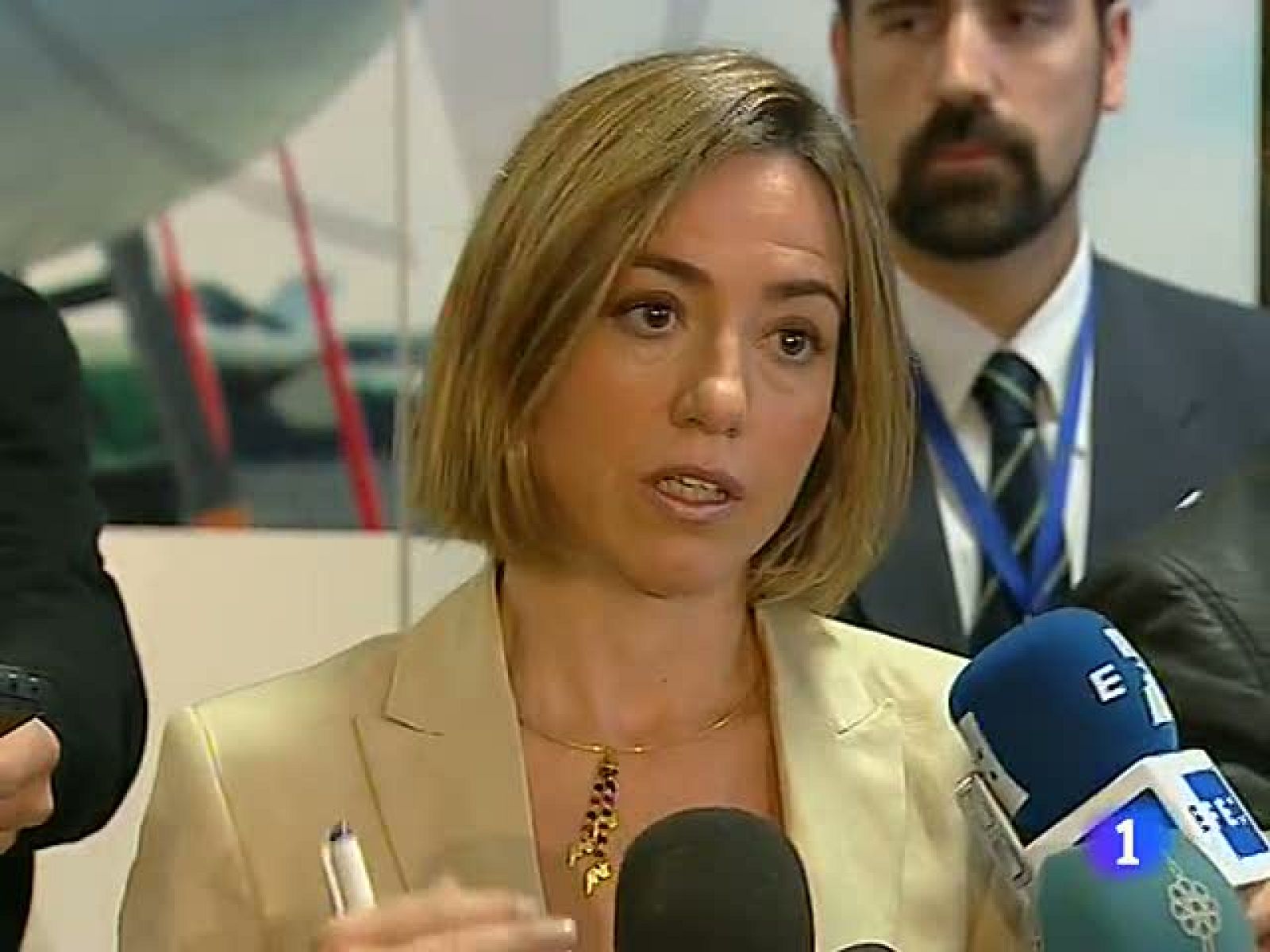 Chacón pedirá la prórroga indefinida de la participación española en la misión en Libia