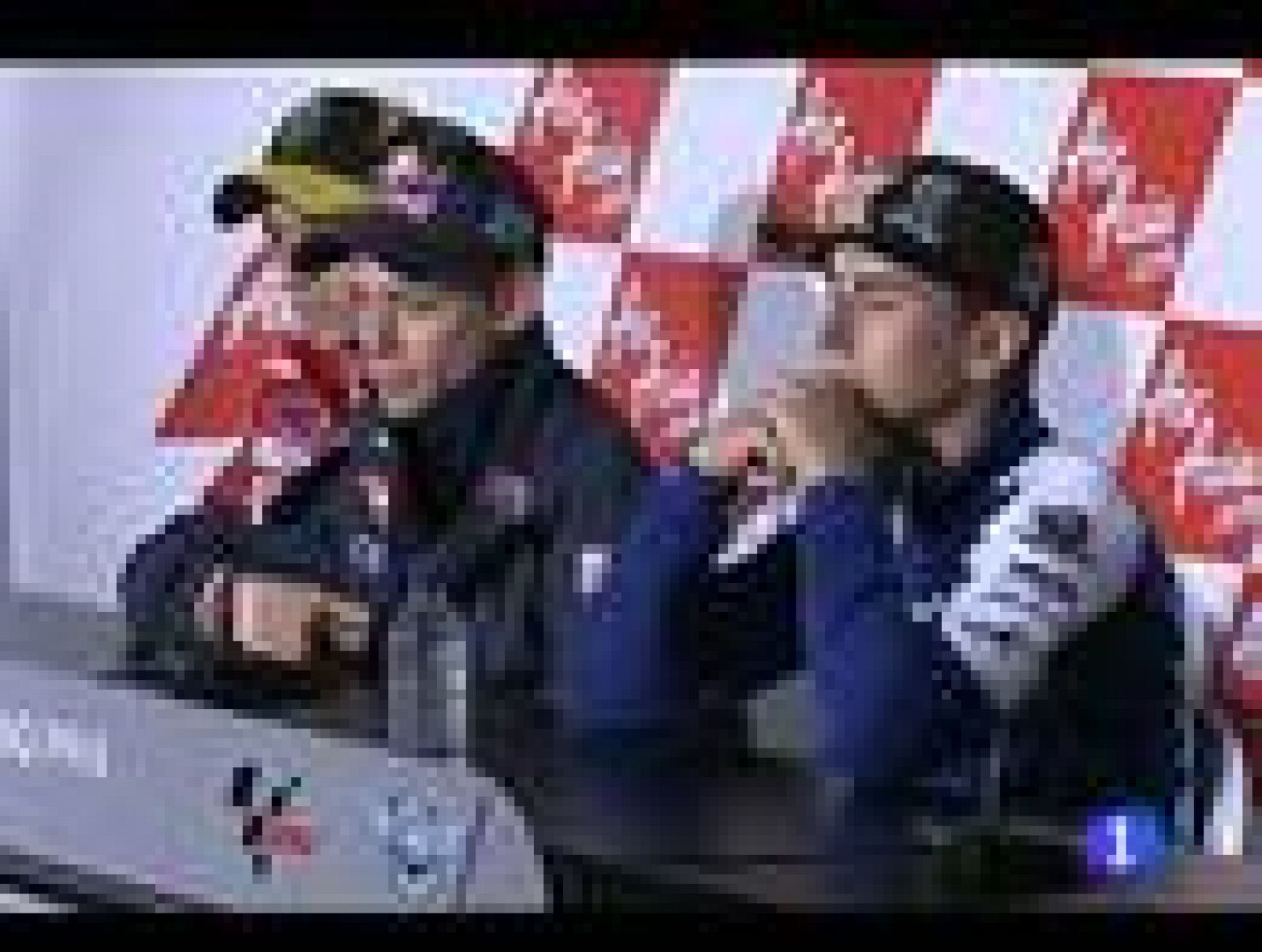 En el trazado más largo del Mundial, en el circuito británico de Silverstone, el español Jorge Lorenzo y el australiano Casey Stoner se volverán a disputar la victoria. Los dos son los favoritos para hacerse con un título mundial, sobre todo tras la