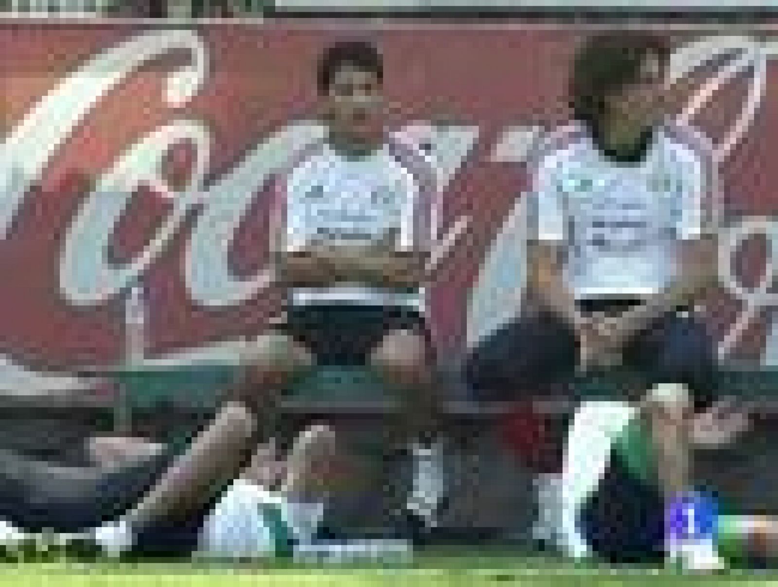 Cinco jugadores de la selección mexicana de fútbol que participan en la Copa Oro dieron positivo por clembuterol en una prueba antidopaje practicada antes de la competición, ha anunciado la Federación Mexicana de Fútbol (FMF).