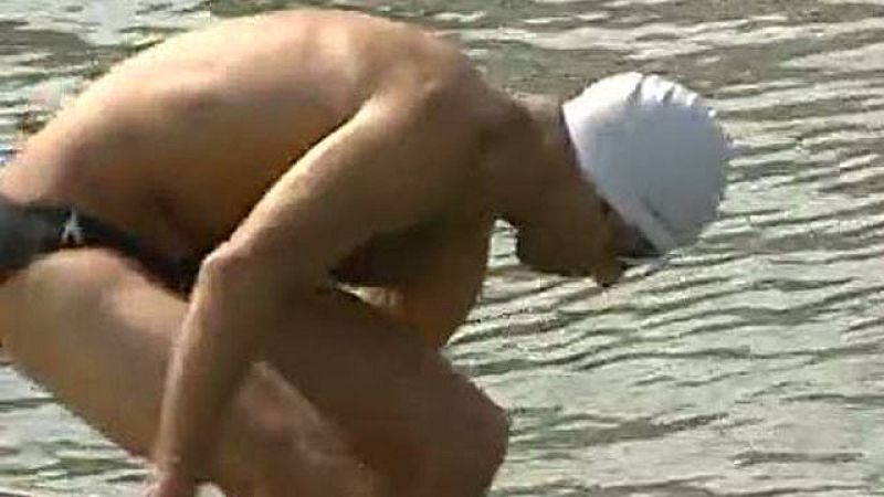 Rodear Manhattan, a nado