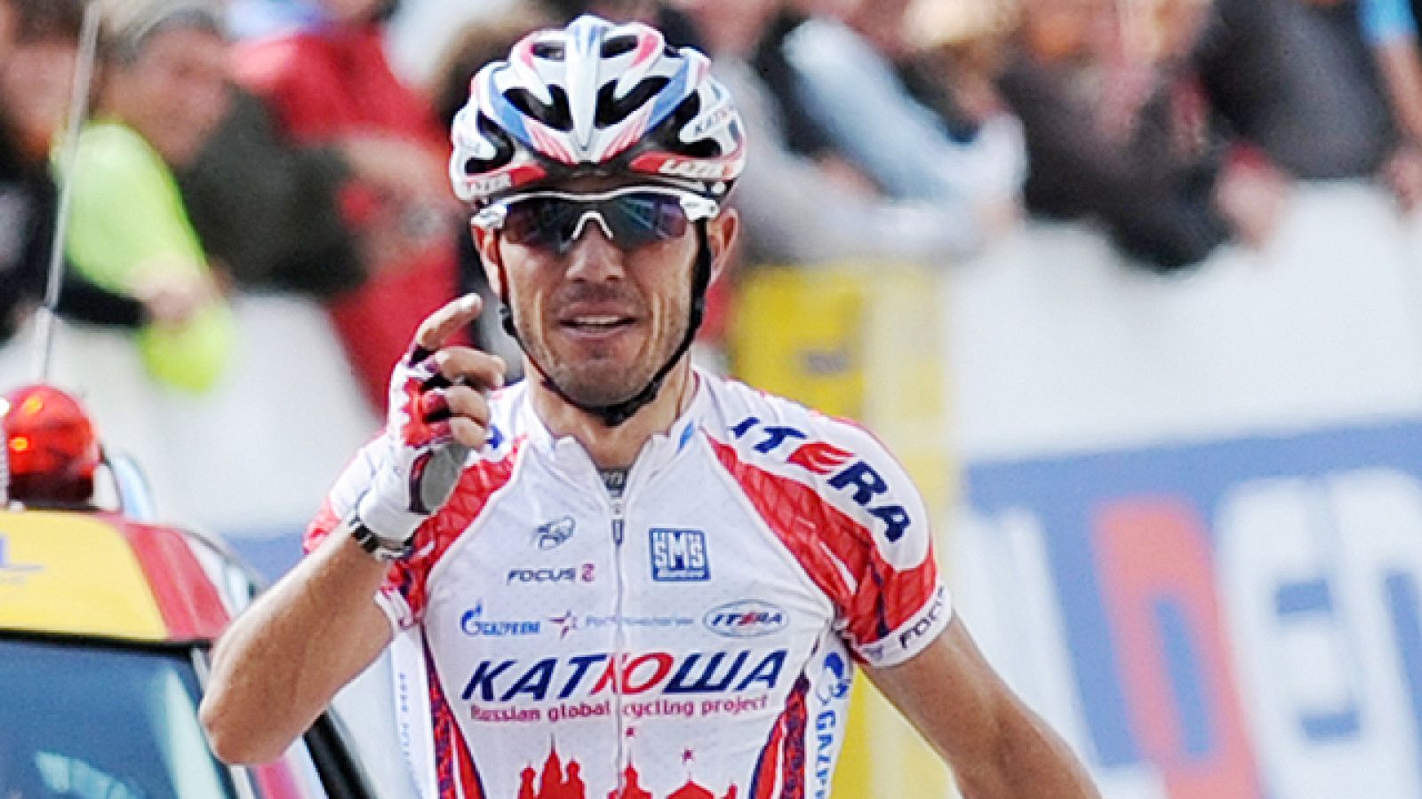 El español Joaquim 'Purito' Rodríguez (Katusha) se exhibió para ganar en solitario la sexta etapa del Criterium del Dauphine, con salida en Les Gets y llegada en la subida al Le Collet d'Allevard (192,5 km), y el británico Bradley Wiggins (Sky) afian