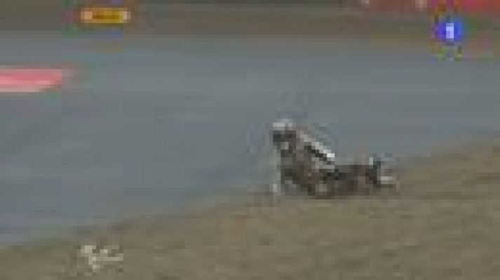  - Márquez se va al suelo en el 'Warm Up'