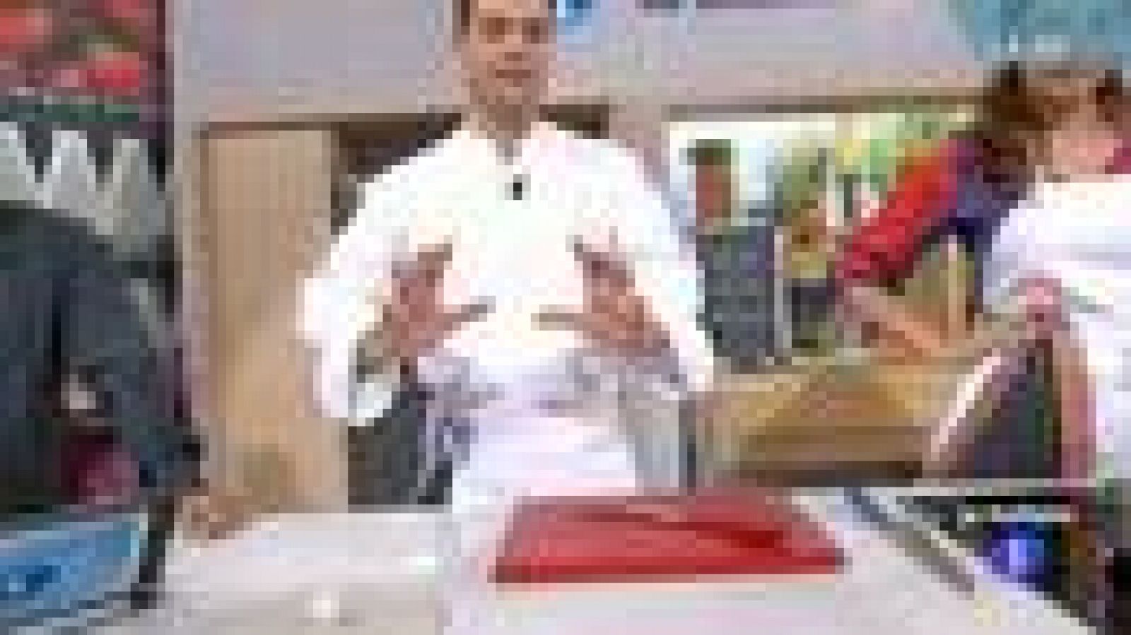 Tarta de espárragos y cordero con salmorejo