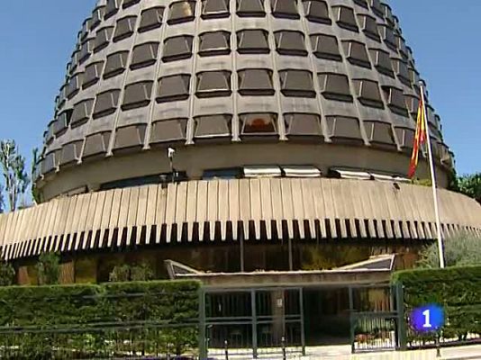 Telediario 1 - Crisis en el Constitucional