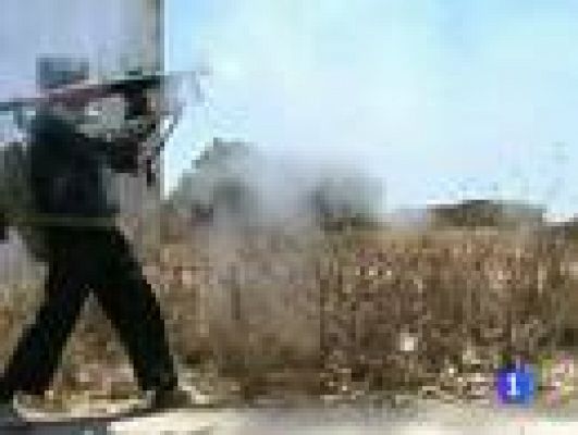  - En Libia, se recrudecen los combates