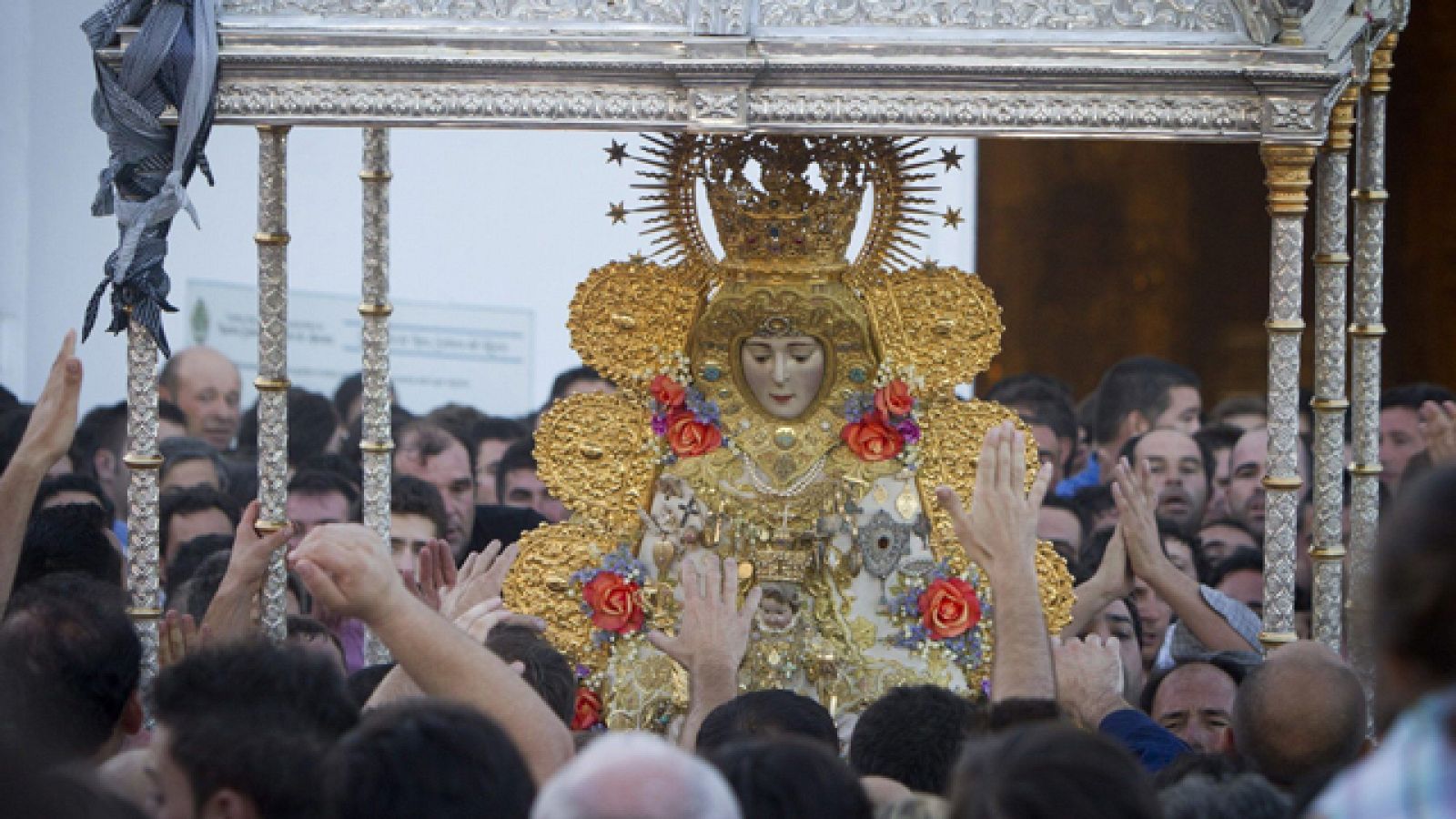 Se suspende la procesión de la virgen del Rocío por primera vez en su historia